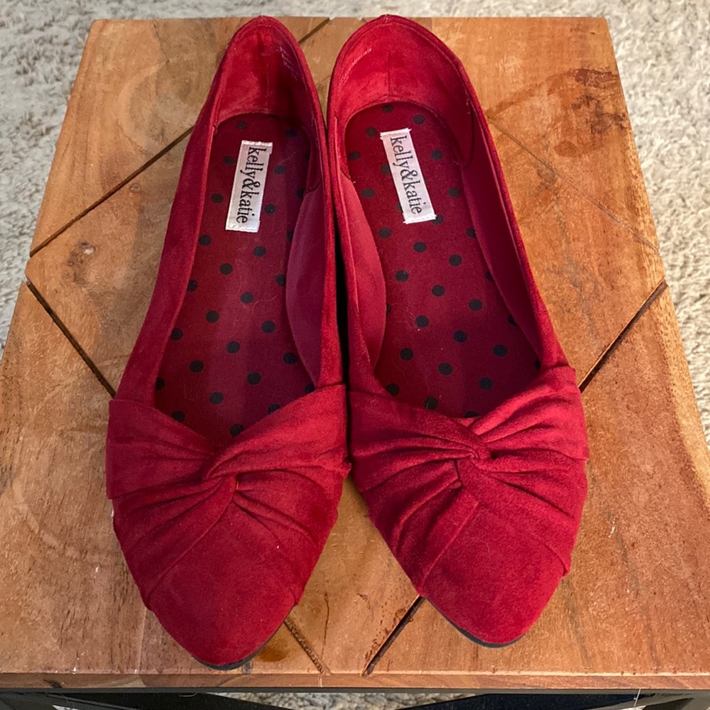 Red Flats 7.5
